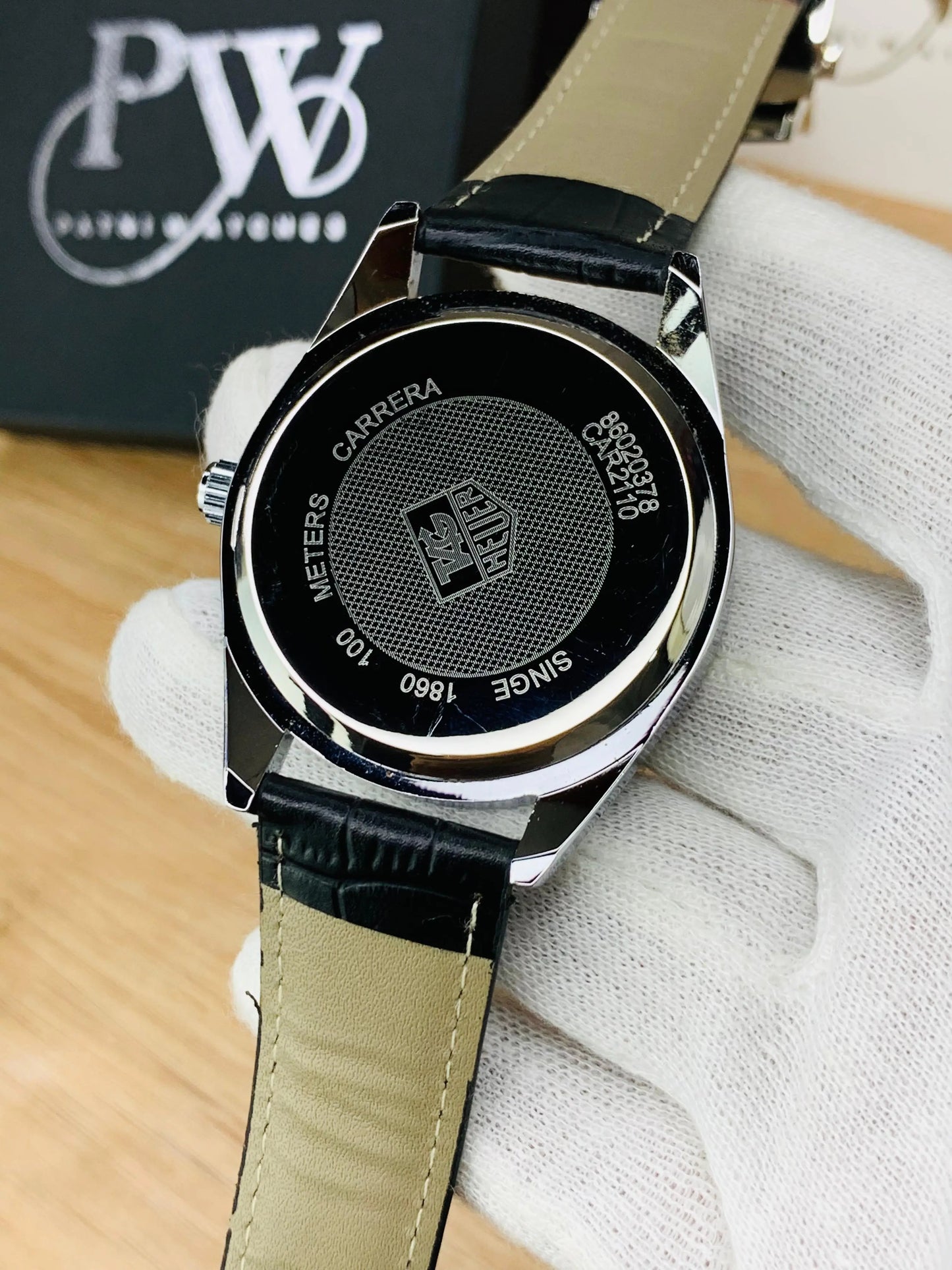 BLACK TAG MODEL - QUARTZ Patni Watches
