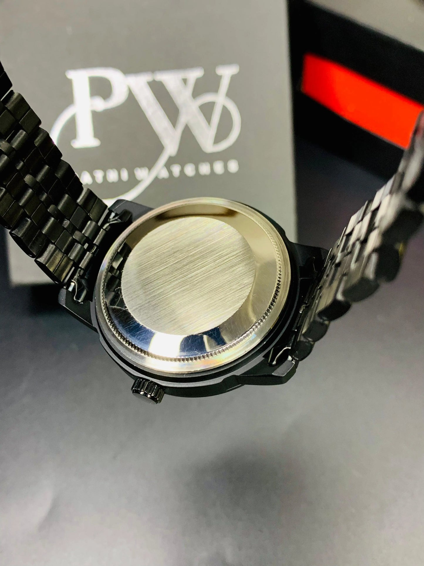 Black Ring Model - Quartz Patni Watches