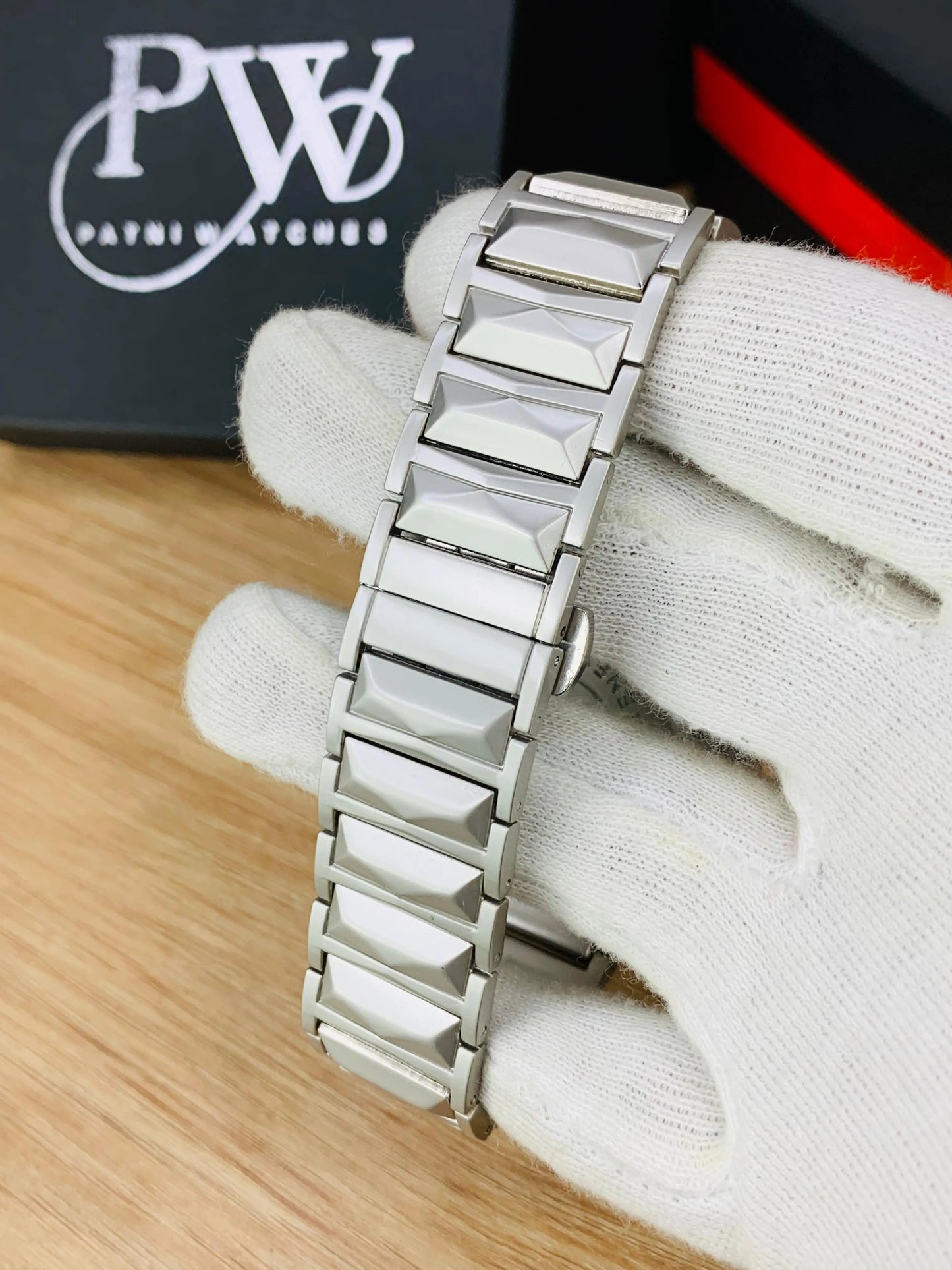 Diamond Cut | Date Adjustment | Texture Chain | Skelton Silver Patni Watches