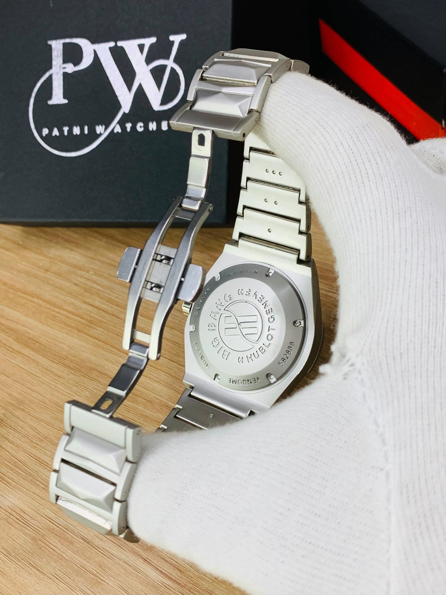 Diamond Cut | Date Adjustment | Texture Chain | Skelton Silver Patni Watches