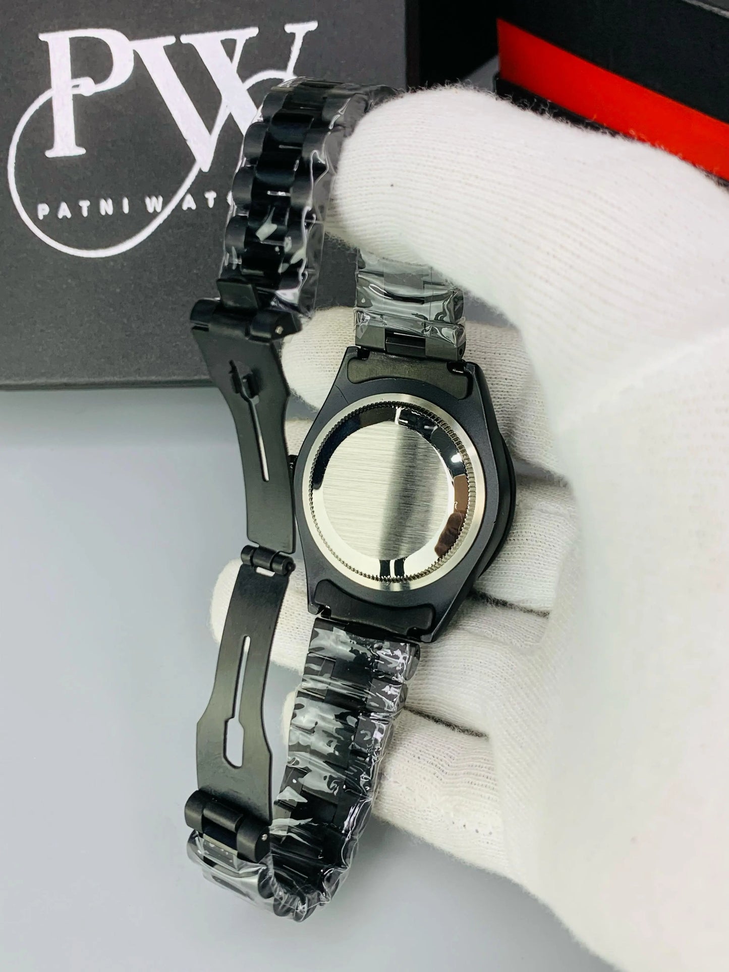 Full Black Branded Model - Quartz Patni Watches