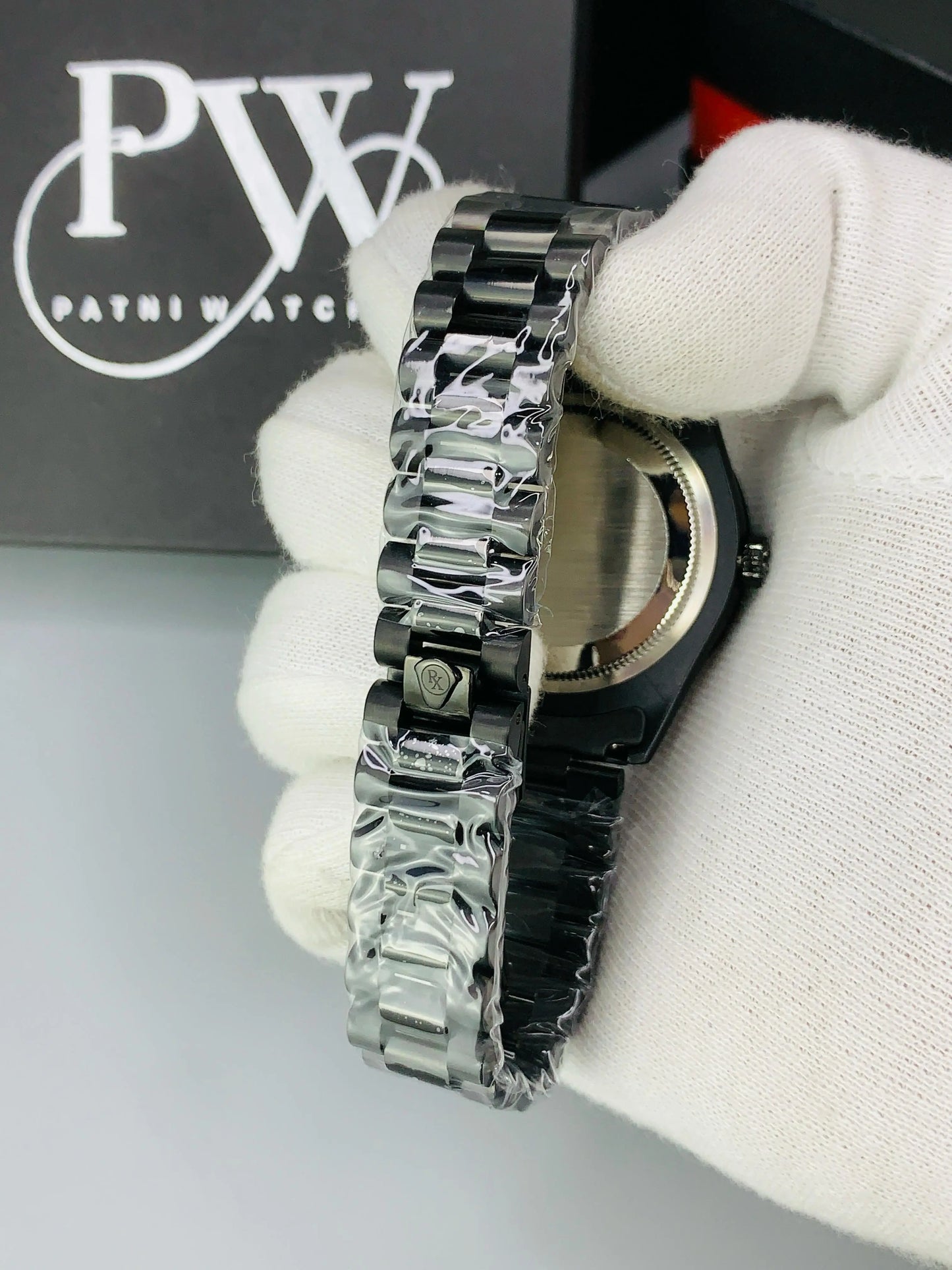 Full Black Branded Model - Quartz Patni Watches