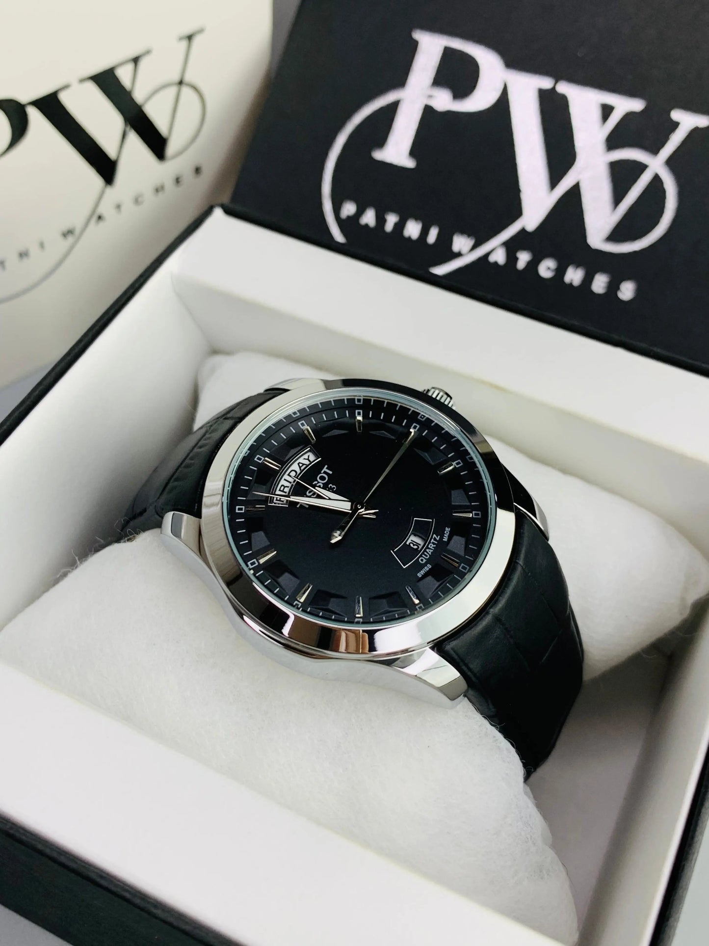 New Gentleman Model - Quartz (Black) Patni Watches