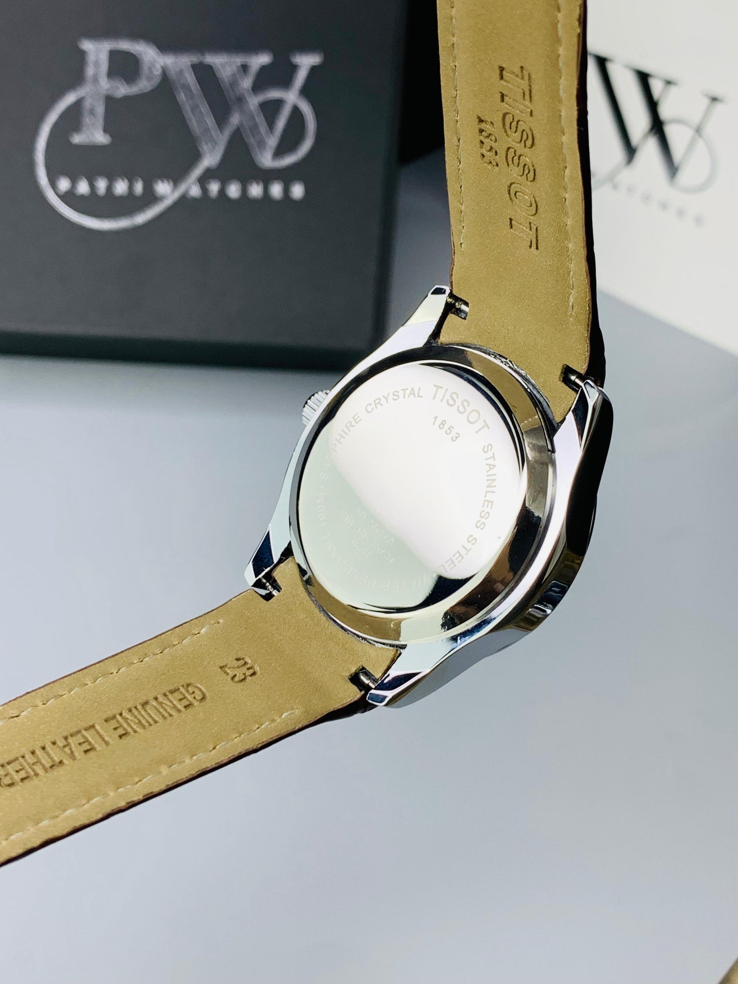 New Latest Model With Date & Day Adjustment - Quartz (Brown)