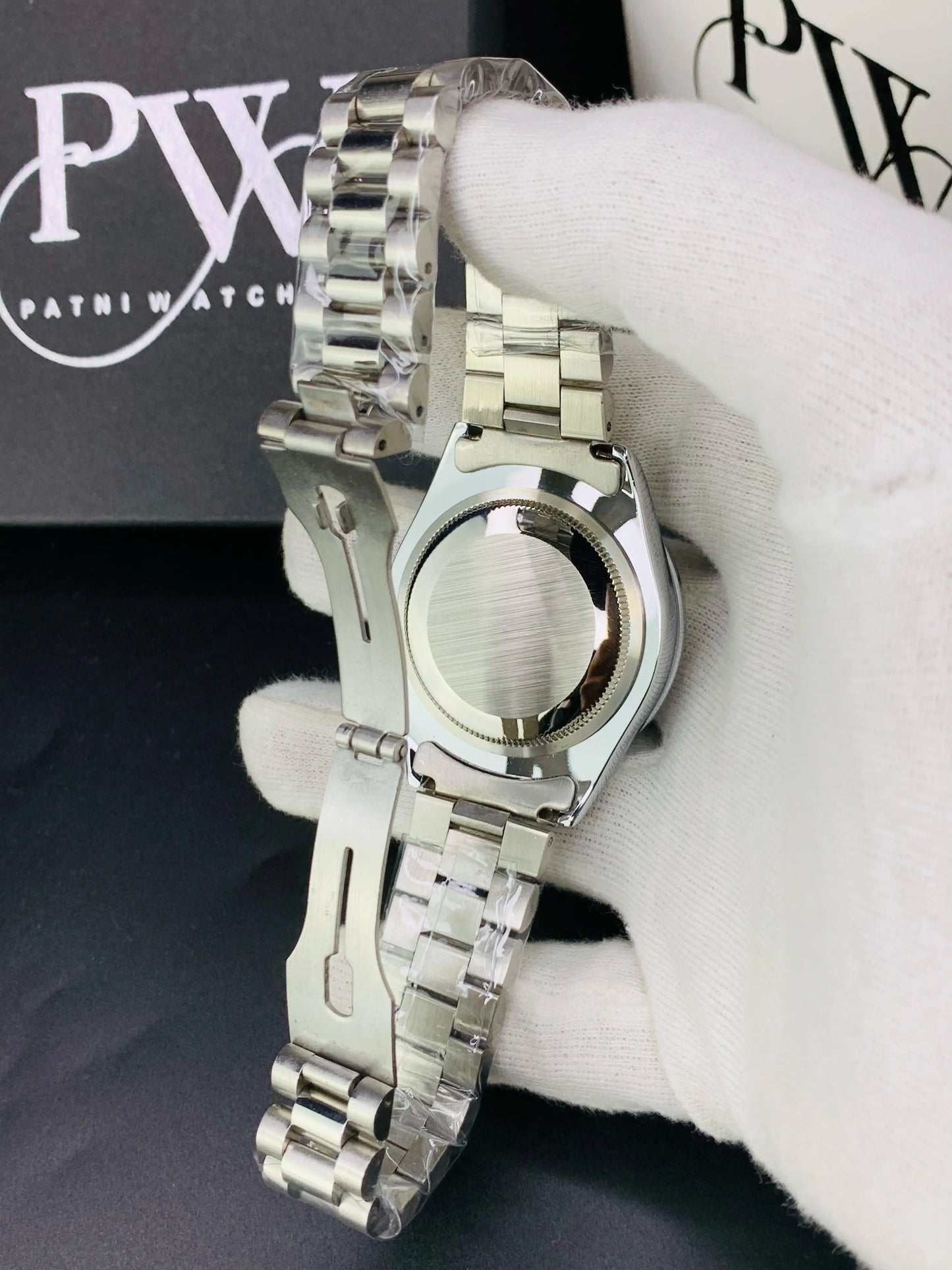 Oyestar Model (Black) Patni Watches