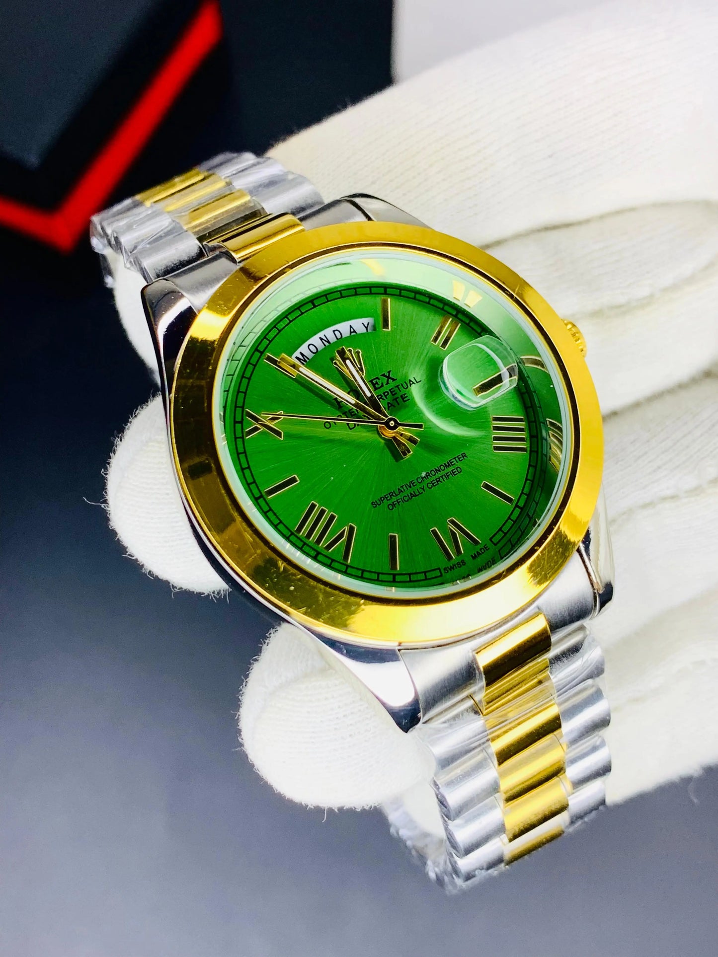 Roman Dial Model (Green) Patni Watches