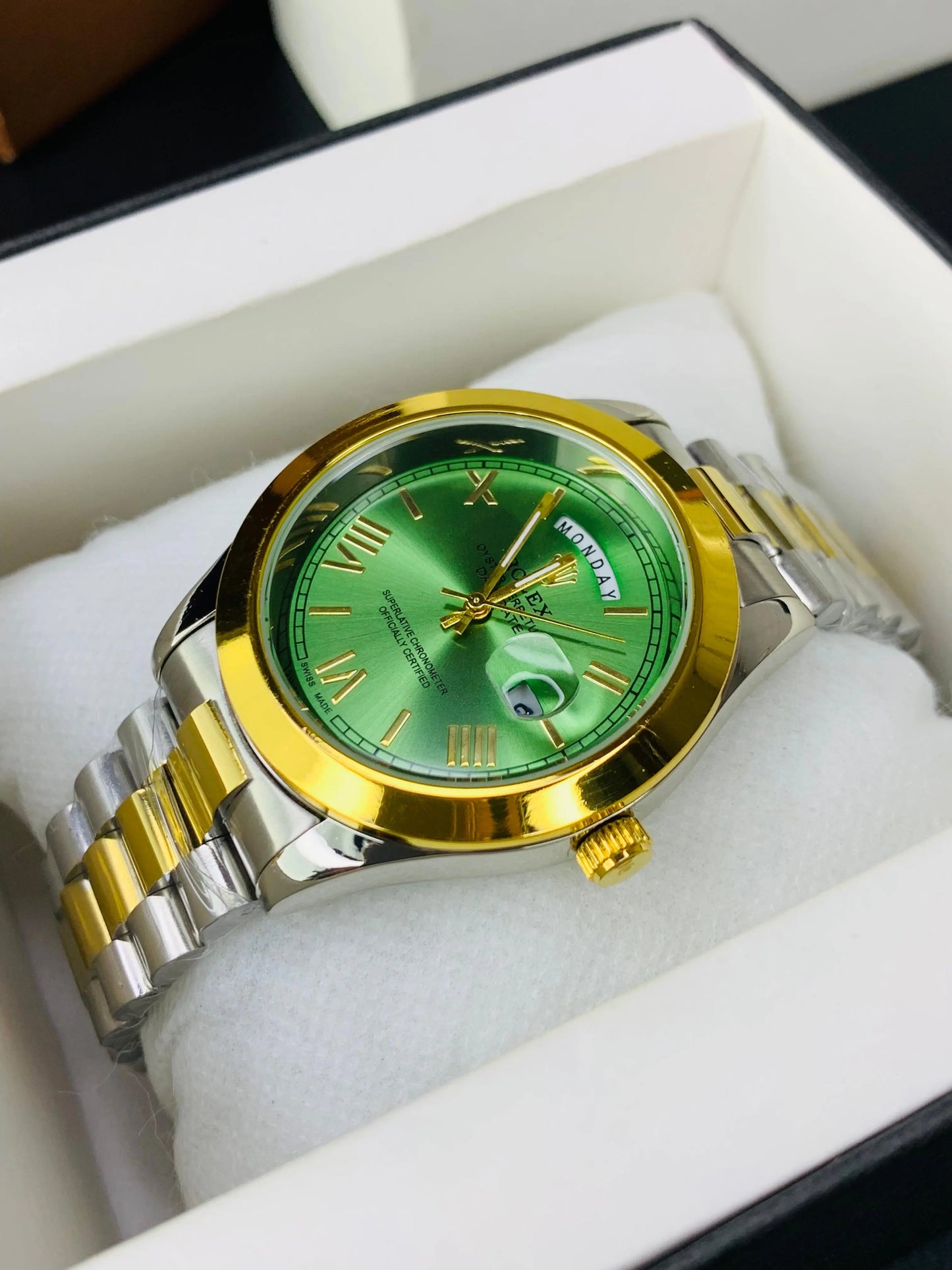 Roman Dial Model (Green) Patni Watches