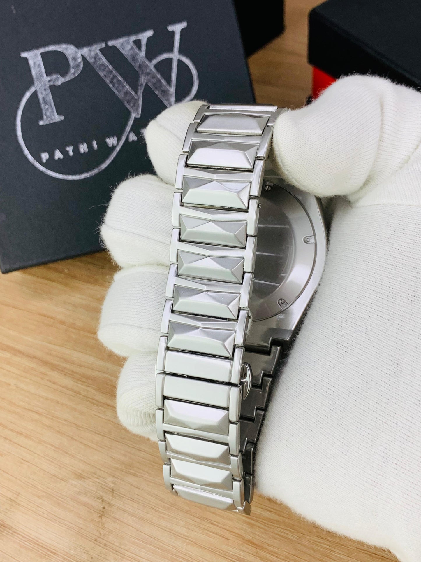 Diamond Cut | Date Adjustment | Texture Chain (Plain Blue) Patni Watches