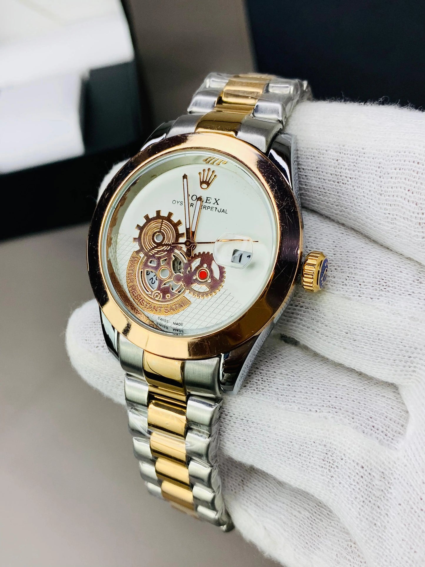 White Single Eye Model Patni Watches