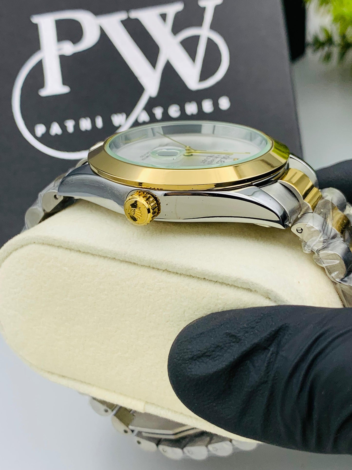 New Plain Dial Model (Silver)