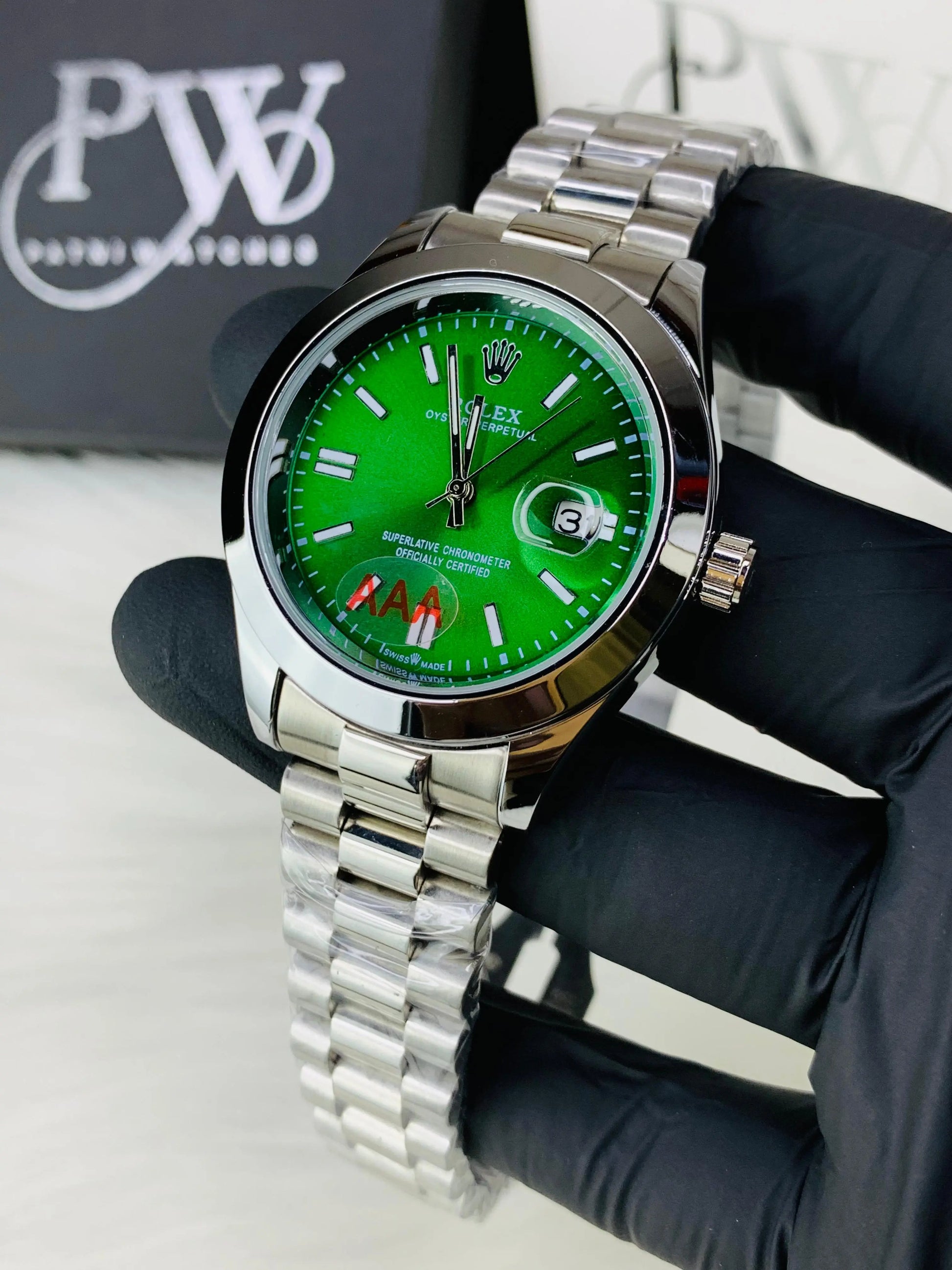 Oyestar Model (Green) Patni Watches
