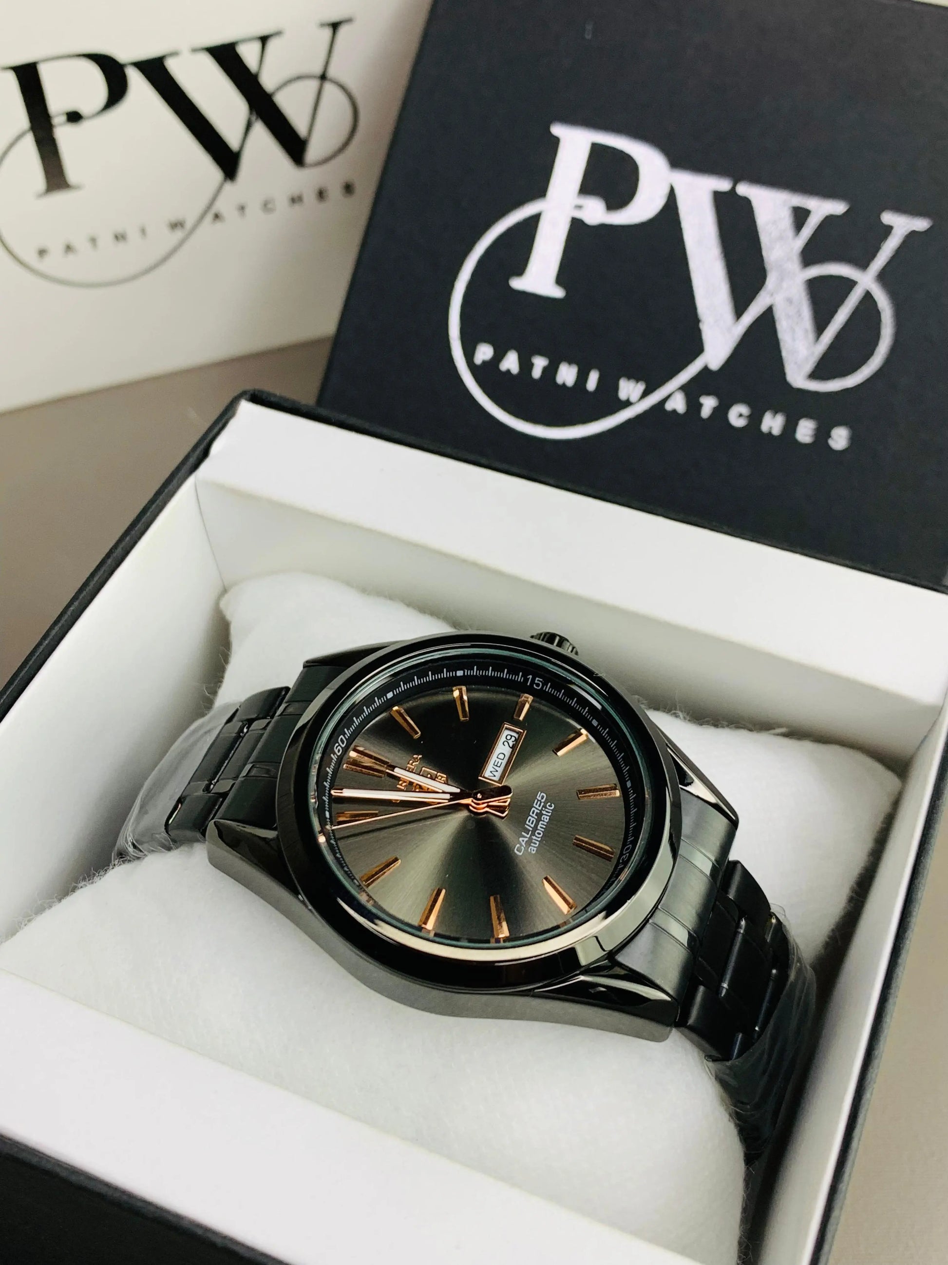 Tag Chain Model (Black) Patni Watches