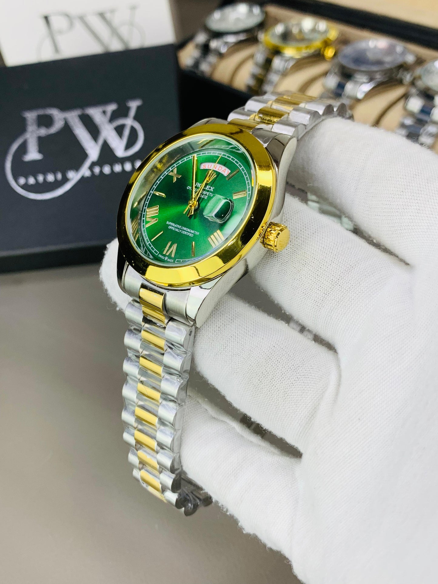 Roman Dial Model (Green) Patni Watches