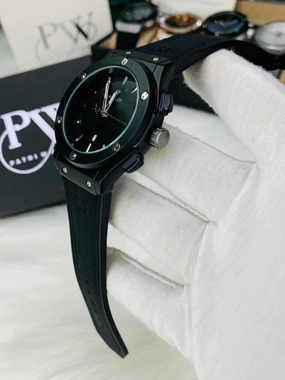 HB Strap Model (Plain Dial Full Black) Patni Watches