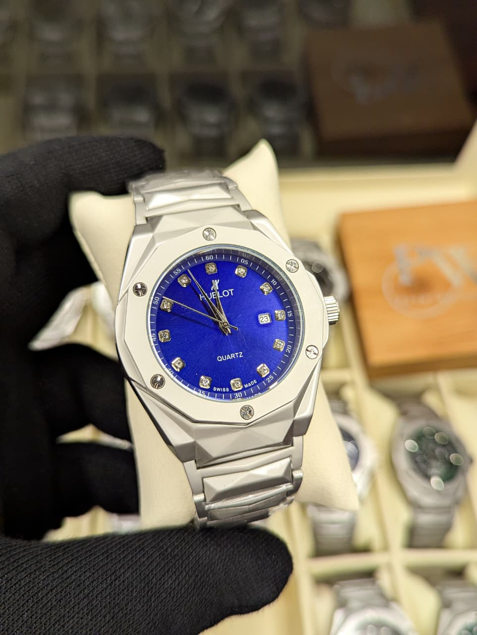Diamond Cut | Date Adjustment | Texture Chain (Stone Blue) Patni Watches