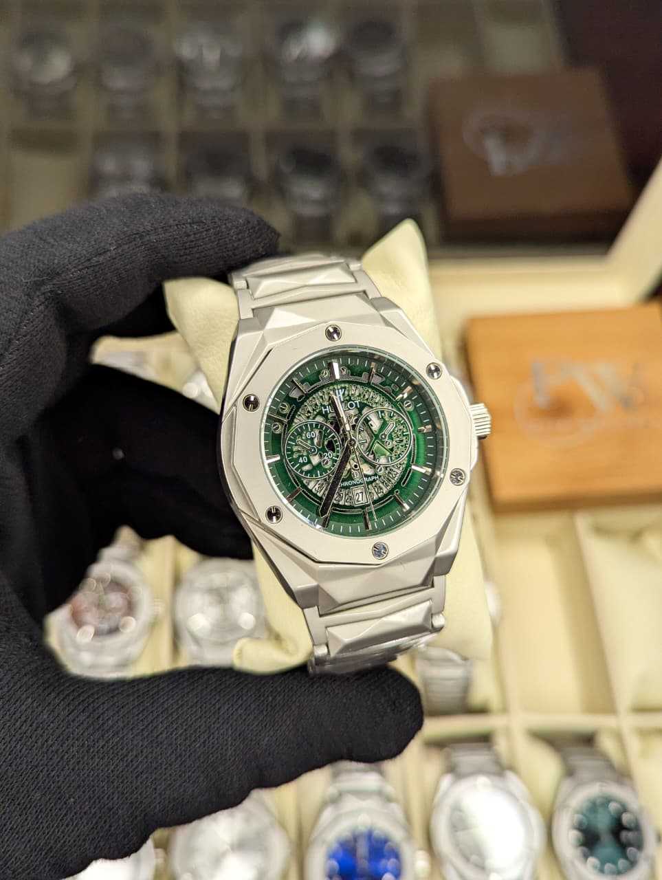 Diamond Cut | Date Adjustment | Texture Chain (Skeleton Green) Patni Watches