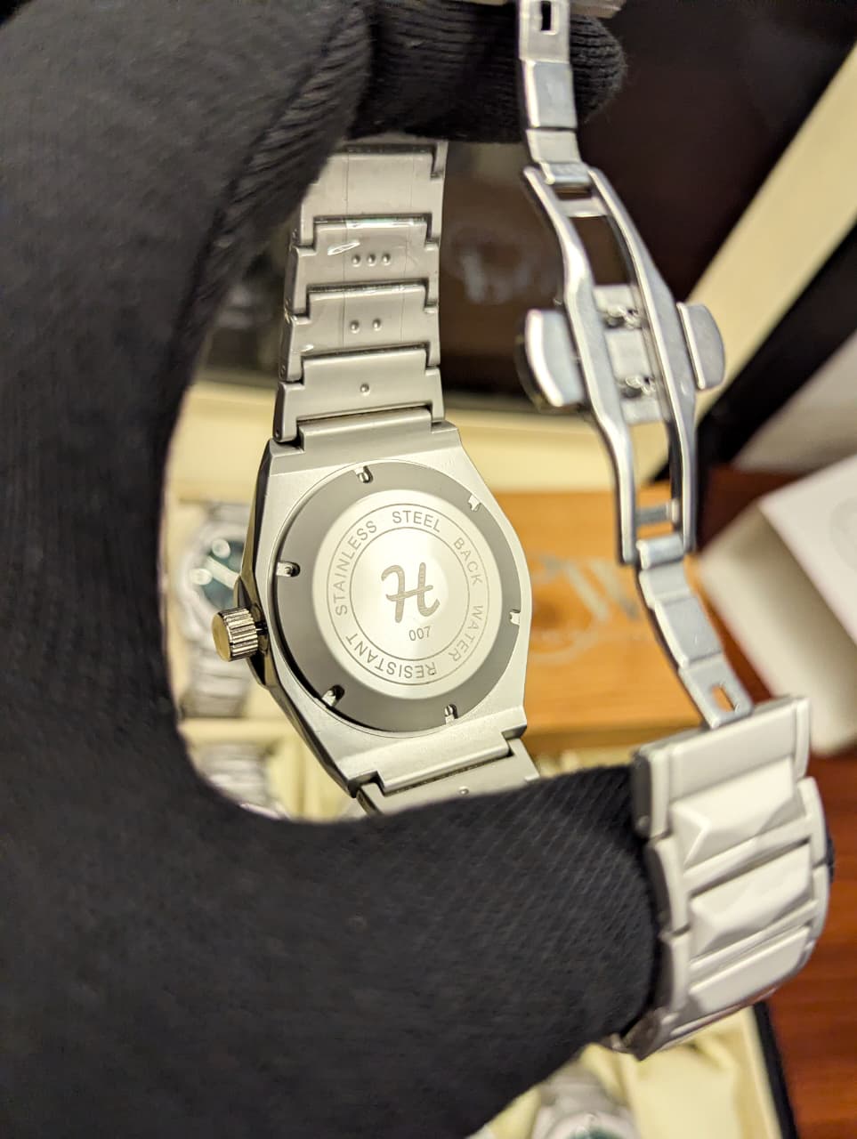 Diamond Cut | Date Adjustment | Texture Chain (Index Green) Patni Watches