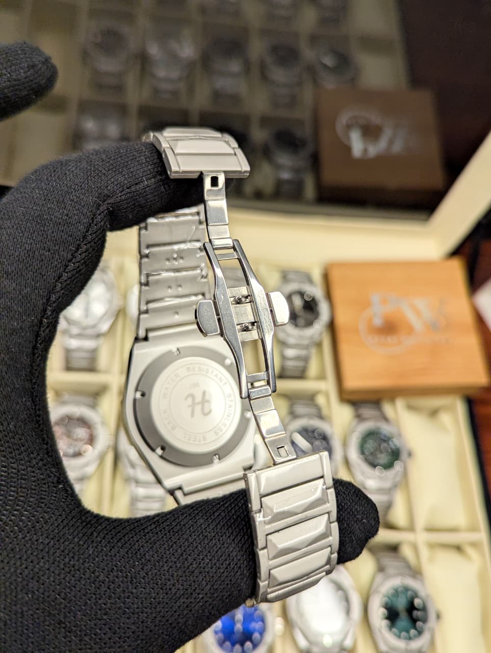 Diamond Cut | Date Adjustment | Texture Chain (Skeleton Green) Patni Watches