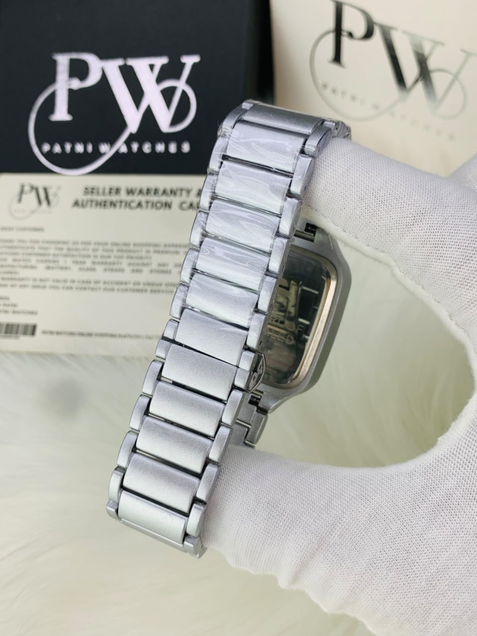 RD SQ Silver Model (Green) Patni Watches