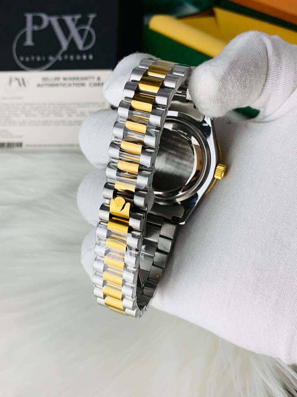 New Plain Dial Model (Silver) Patni Watches