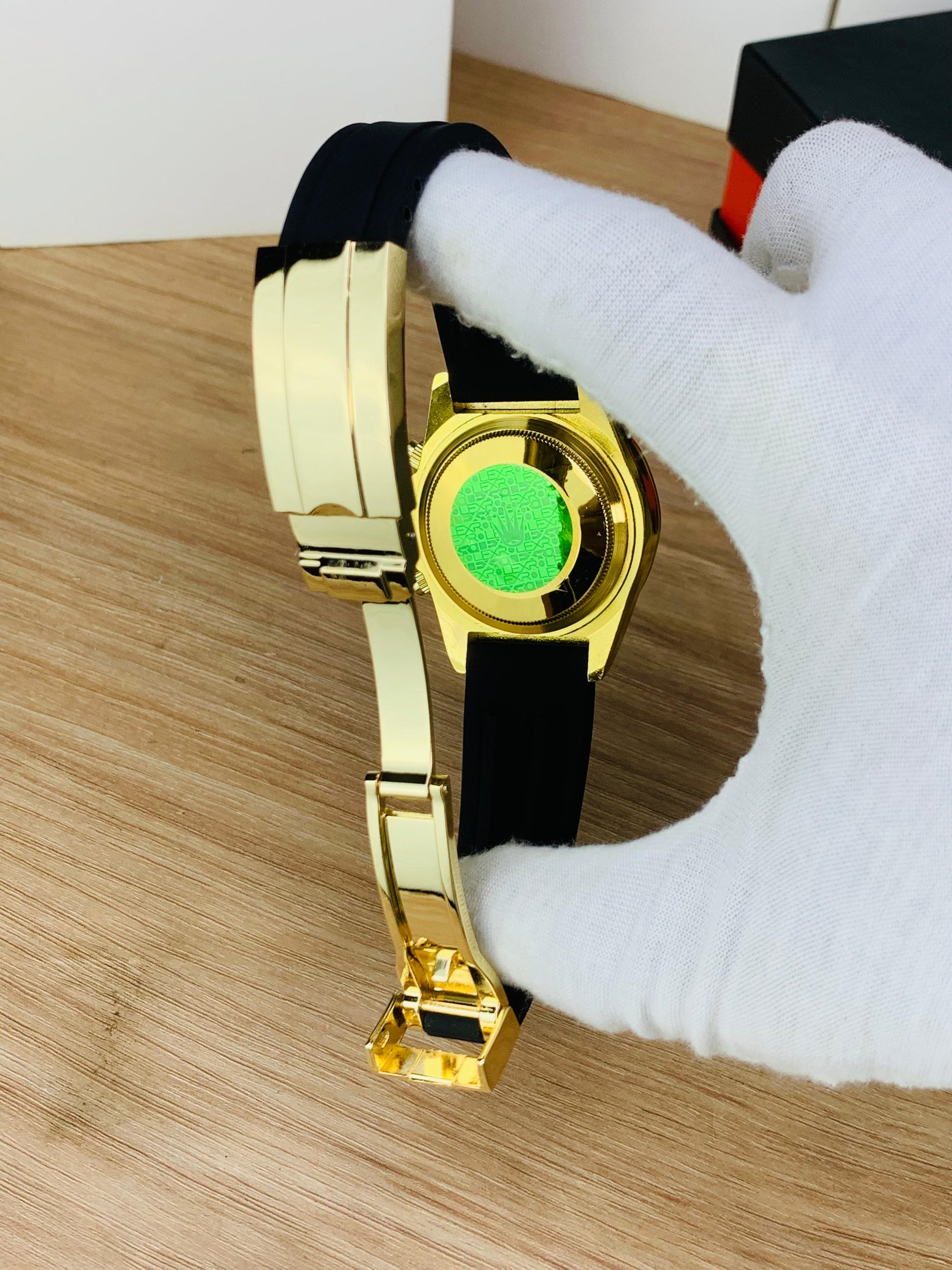 Yatch Model (Gold) Patni Watches