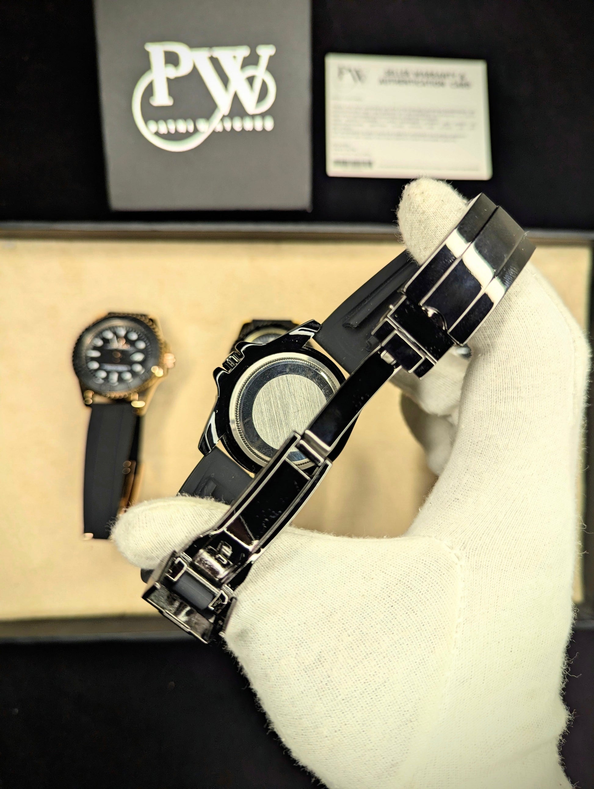 New Black Beauty Model Patni Watches