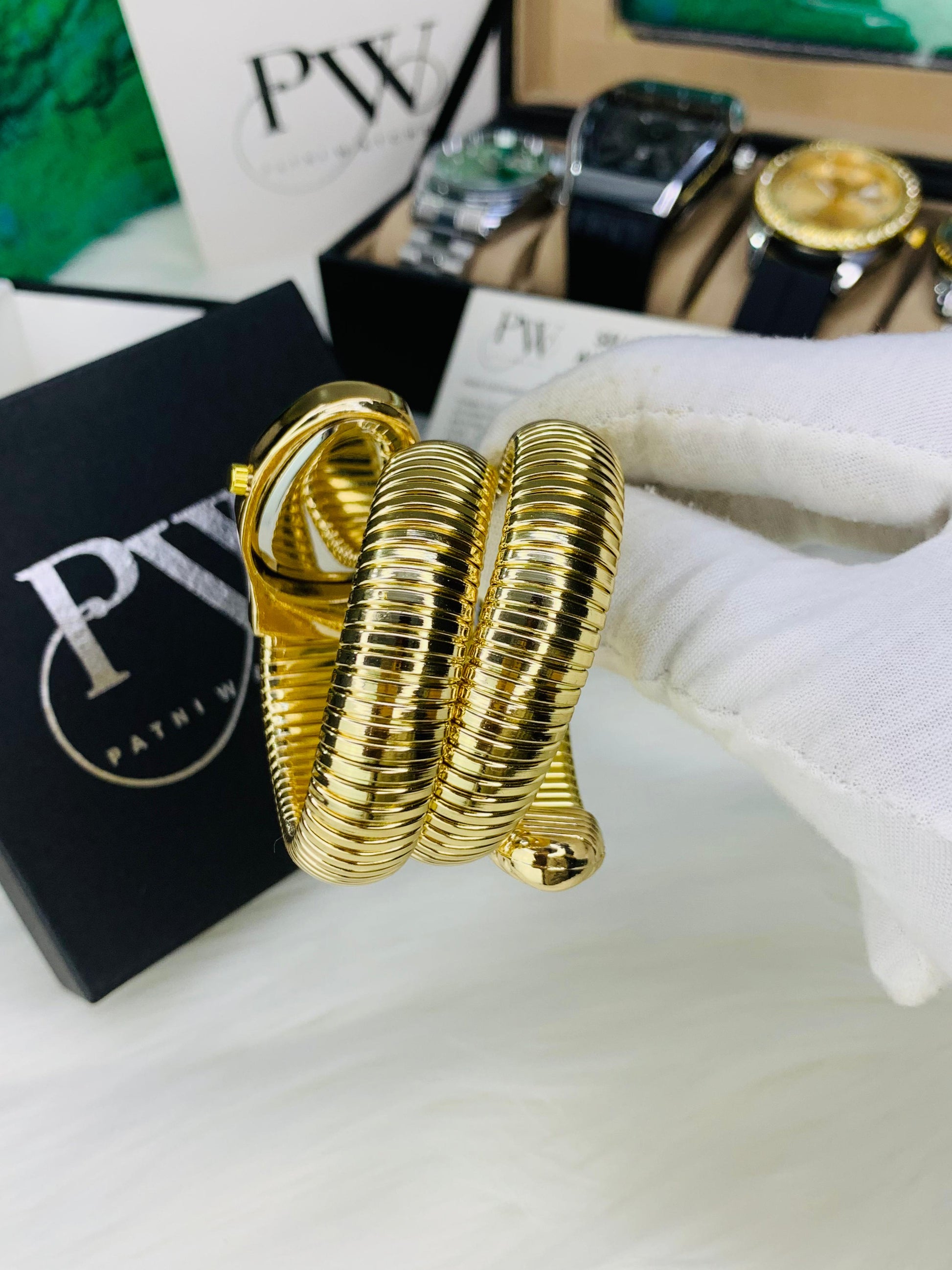 BVL Snake Model (Gold White) Patni Watches